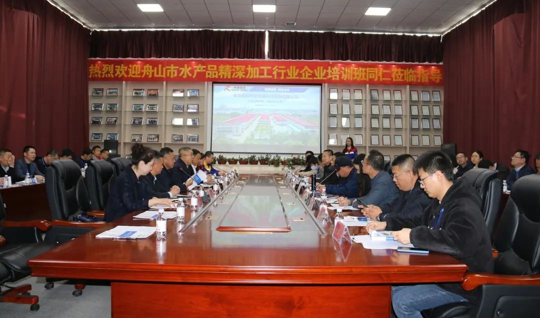 舟山市經(jīng)信局副局長毛潤洲攜舟山市優(yōu)秀企業(yè)家代表一行40余人蒞臨銳智股份調(diào)研考察！