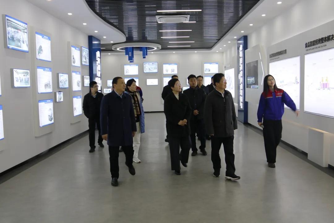 市政協黨組書記、主席孟慶斌一行赴銳智智能開展調研指導工作